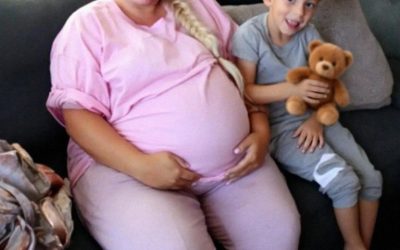 Mijn man heeft me twee keer overgehaald om draagmoeder te worden – toen hij de schuld van zijn moeder had afbetaald, verliet hij me.