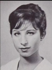 Kun je raden welke ster deze jonge vrouw is? : Zeldzame archieffoto zorgt voor spanning onder fans!